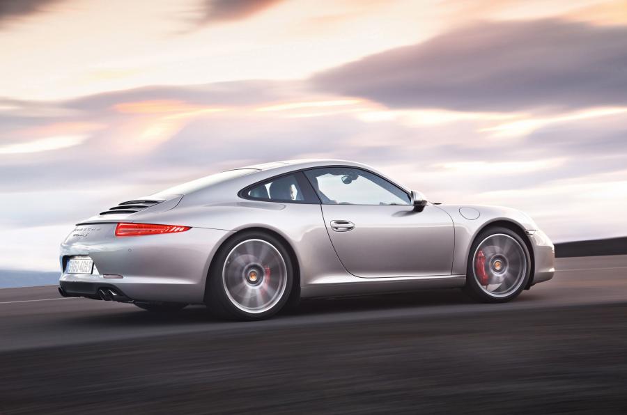  Porsche 911 Carrera 2011 года  (фото 30 из 47)